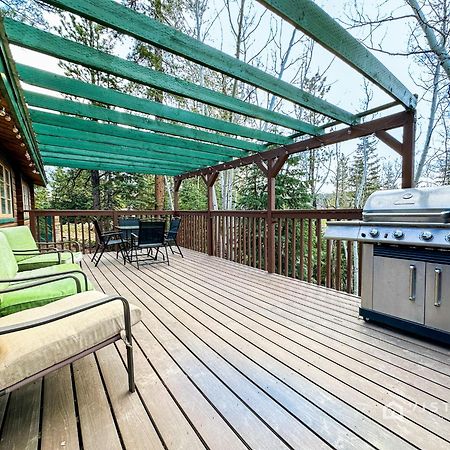 Village Vibes Deck And Bbq Duck Creek Village ภายนอก รูปภาพ