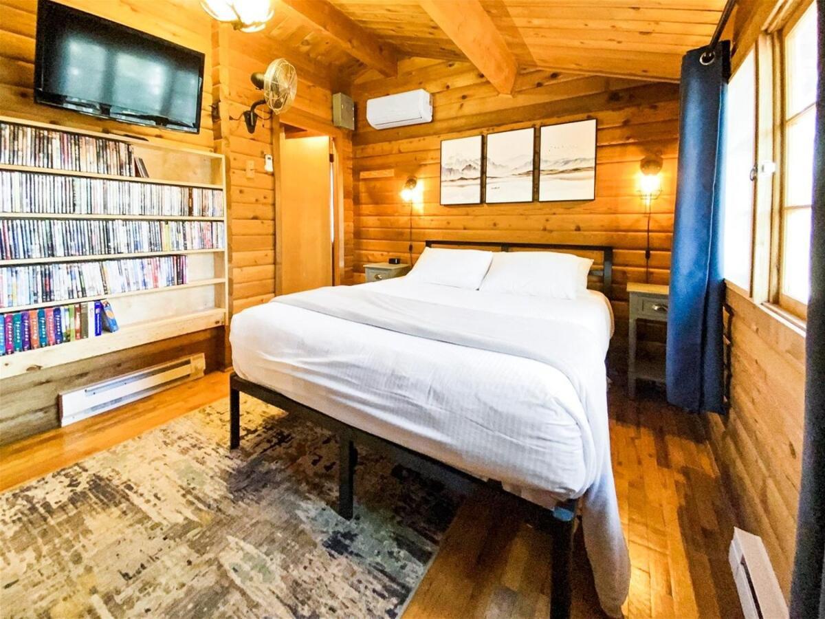 Village Vibes Deck And Bbq Duck Creek Village ภายนอก รูปภาพ